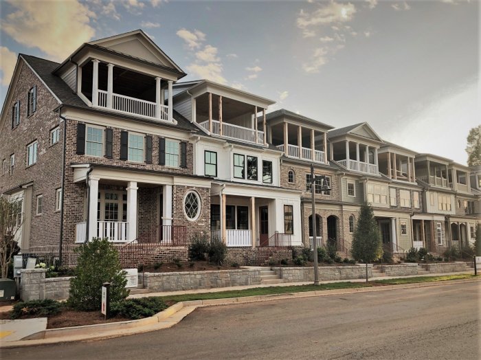 Luxury Four Story Townhome With Elevator In Woodstock, Georgia, United ...
