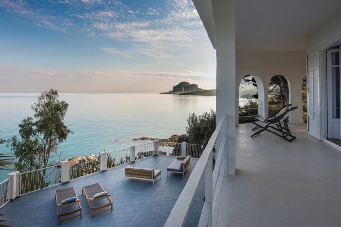 Luxury Travel on a Budget: Tips from the Experts | by TRAVELERS ... Luxury Travel on a Budget: Tips from the Experts | by TRAVELERS ...