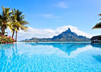 Top 10 Luxury Travel Destinations Around the World – The Pinnacle List