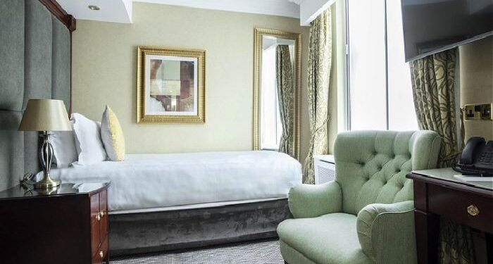 Best Accommodation for Solo Travelers: How to Choose the One for You